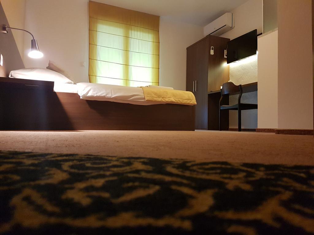 Ahar Hotel Ilidža Kültér fotó