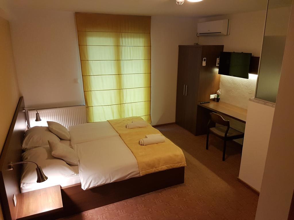 Ahar Hotel Ilidža Kültér fotó