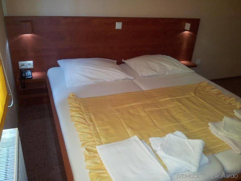 Ahar Hotel Ilidža Kültér fotó