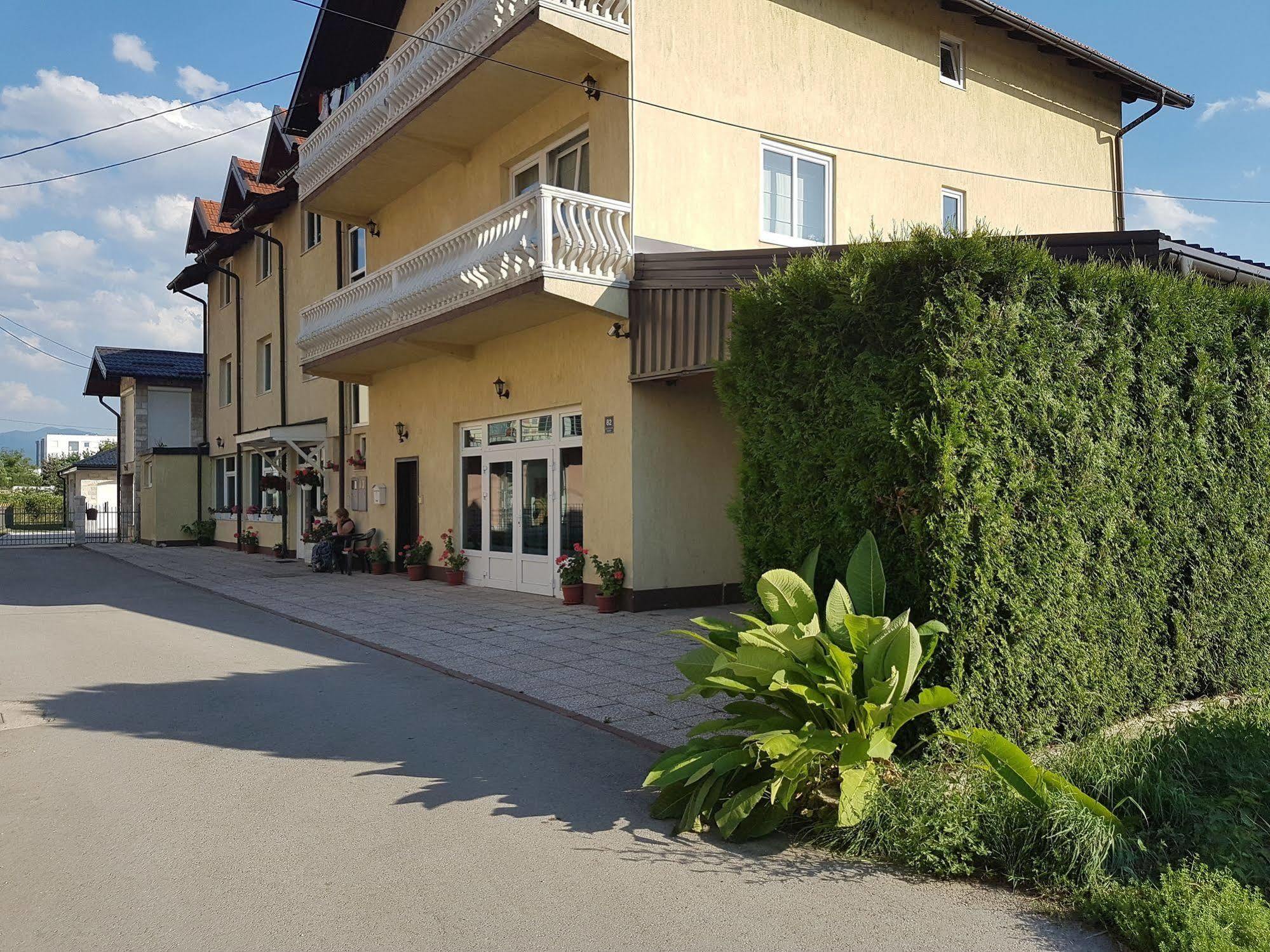 Ahar Hotel Ilidža Kültér fotó
